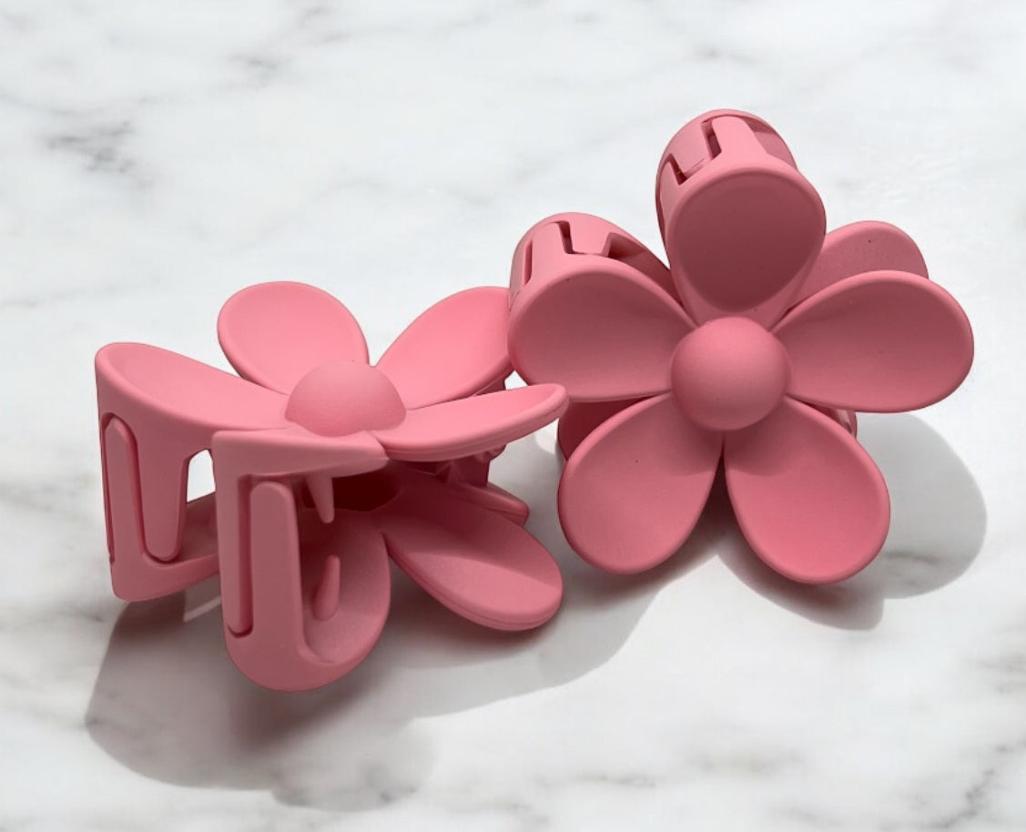 Small Flower Claw Clip