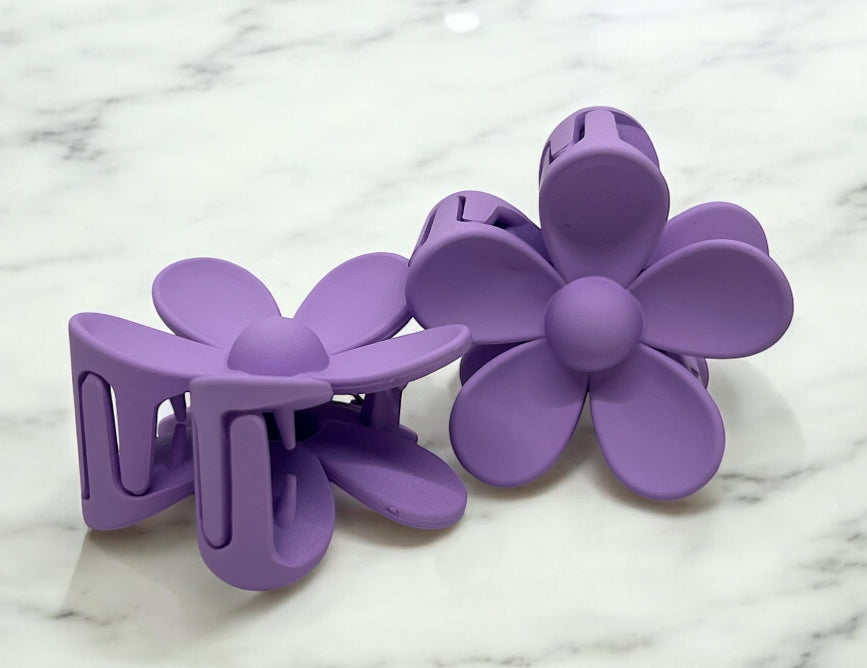 Small Flower Claw Clip