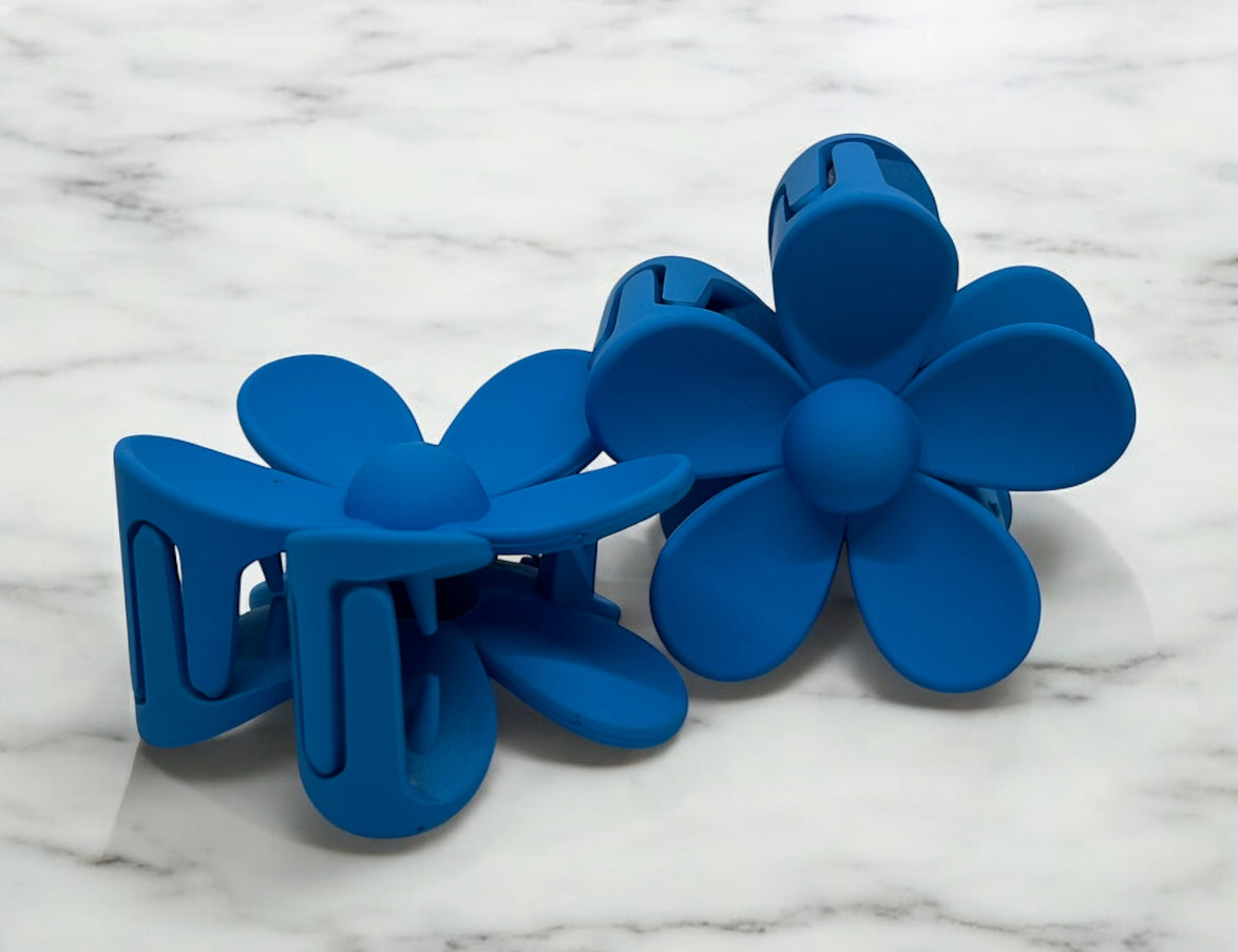 Small Flower Claw Clip